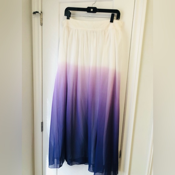 Costa Blanca flowing skirt - Picture 2 of 3